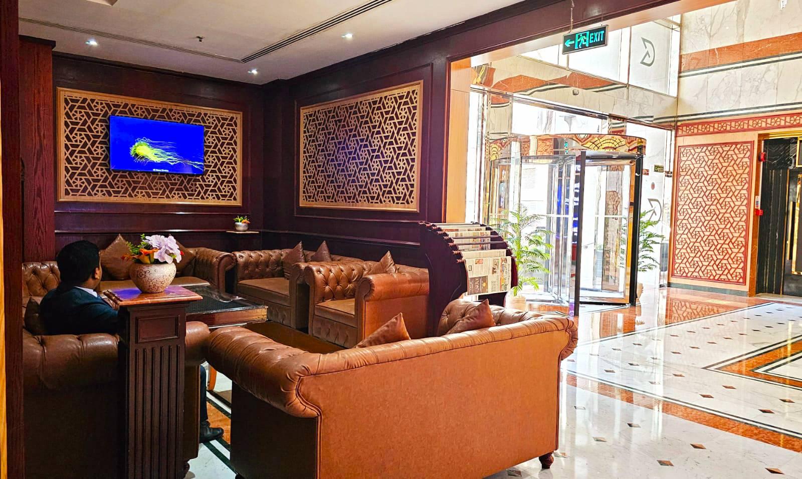 Flora Creek Deluxe Hotel Apartments Dubai – photo 4
