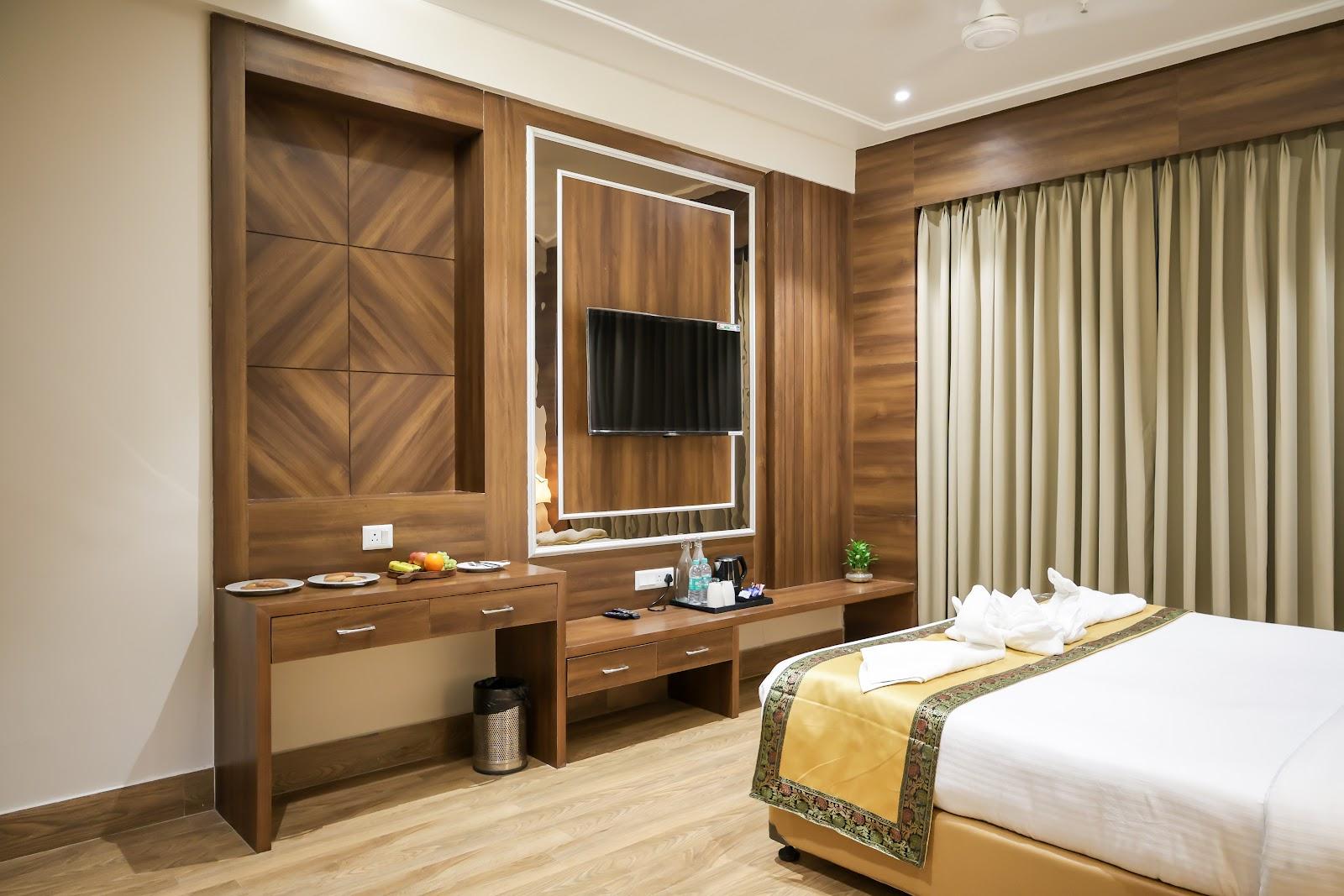 Hotel The Rising Banaras – photo 2