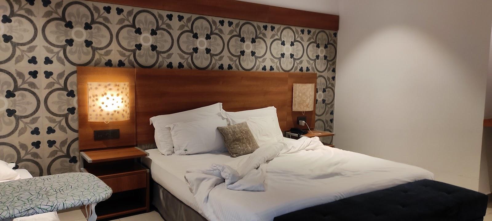 Chalston Beach Resort – photo 3