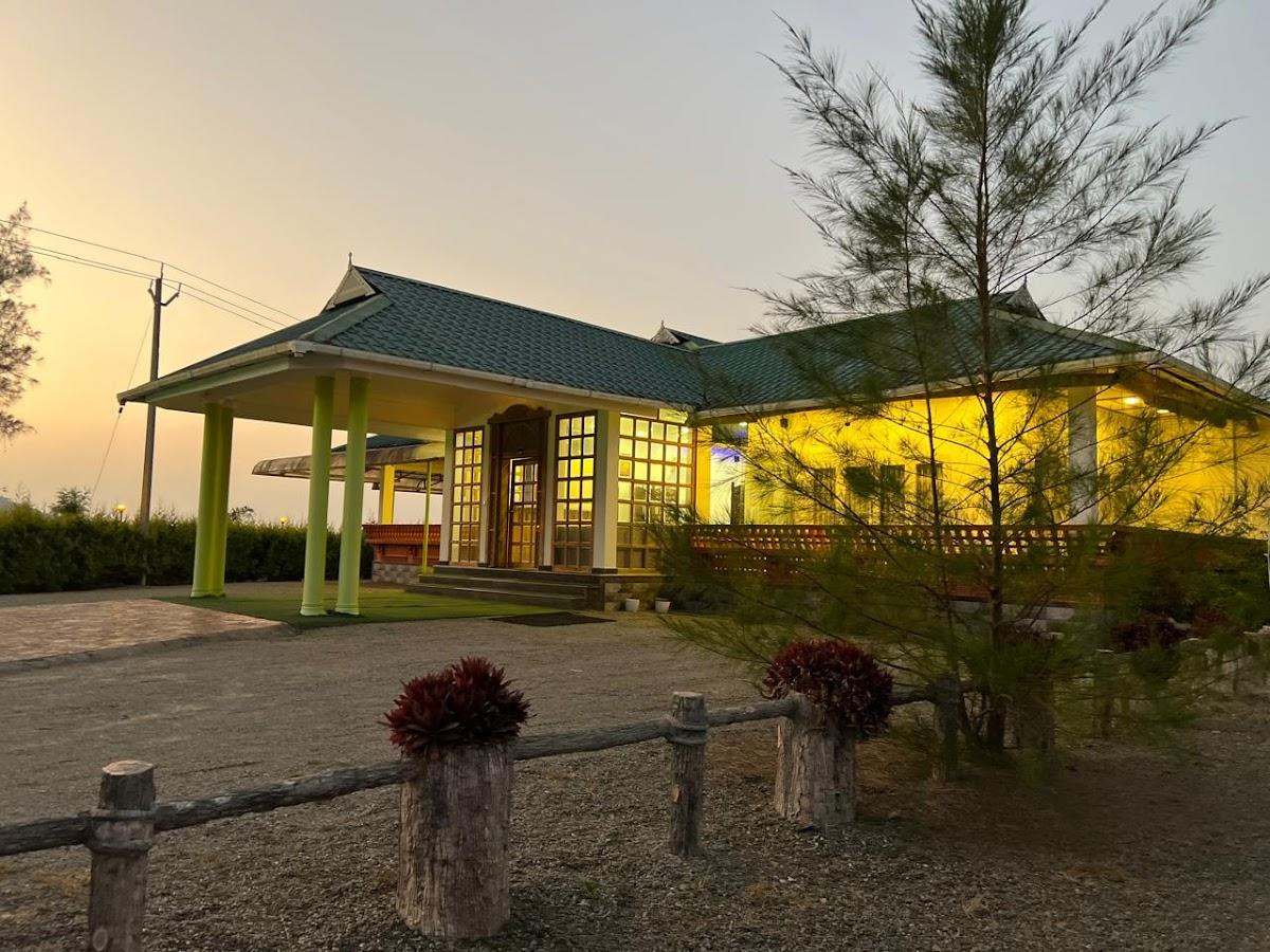 Gee resort and heights – photo 4