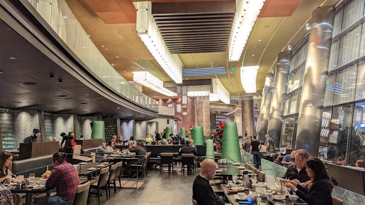ARIA Resort & Casino – photo 2