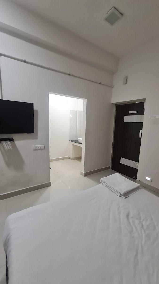 Hotel Aalayam Tiruvannamalai (Yatri Nivas) – photo 3