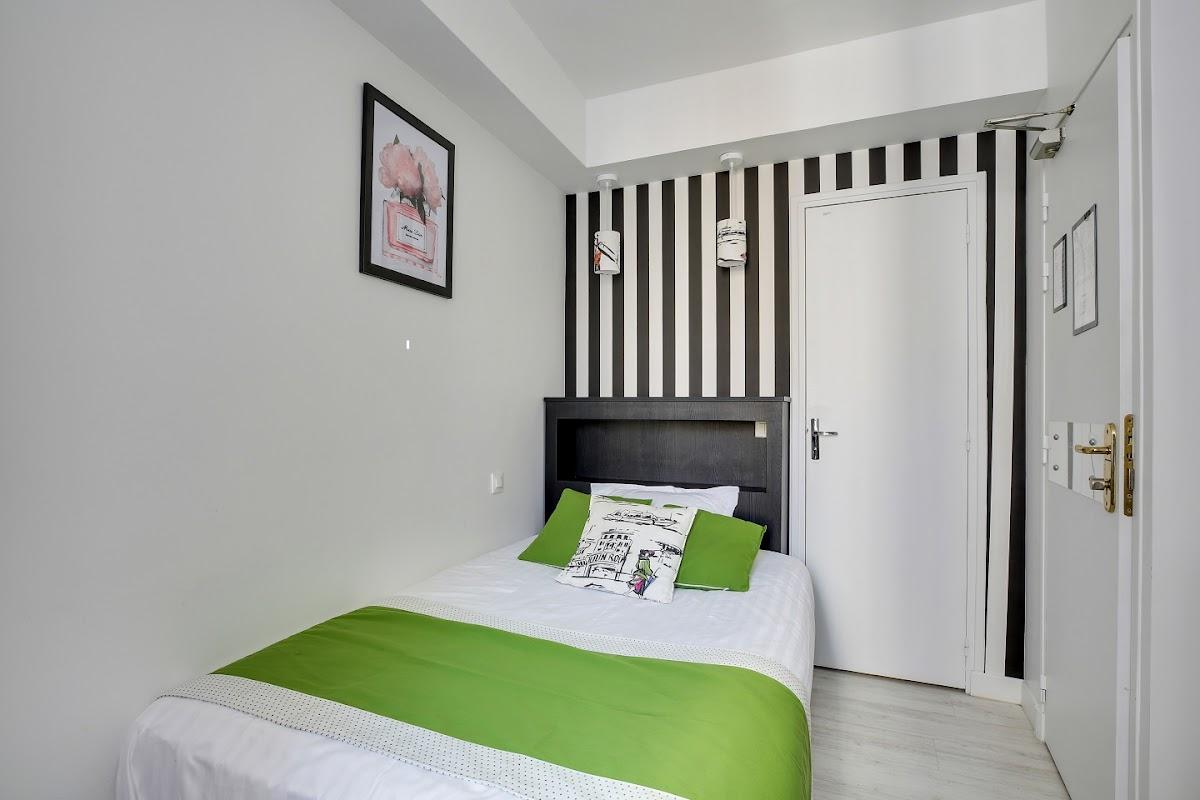 Riviera Elysées Hotel - Paris – photo 1