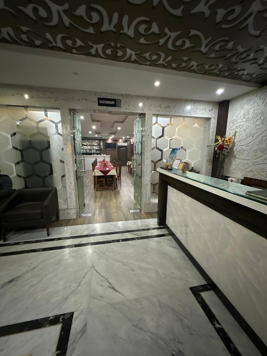 Hotel Dh – photo 1