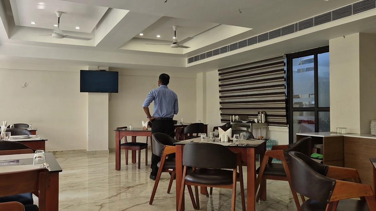 K Grandeur Hotels – photo 3
