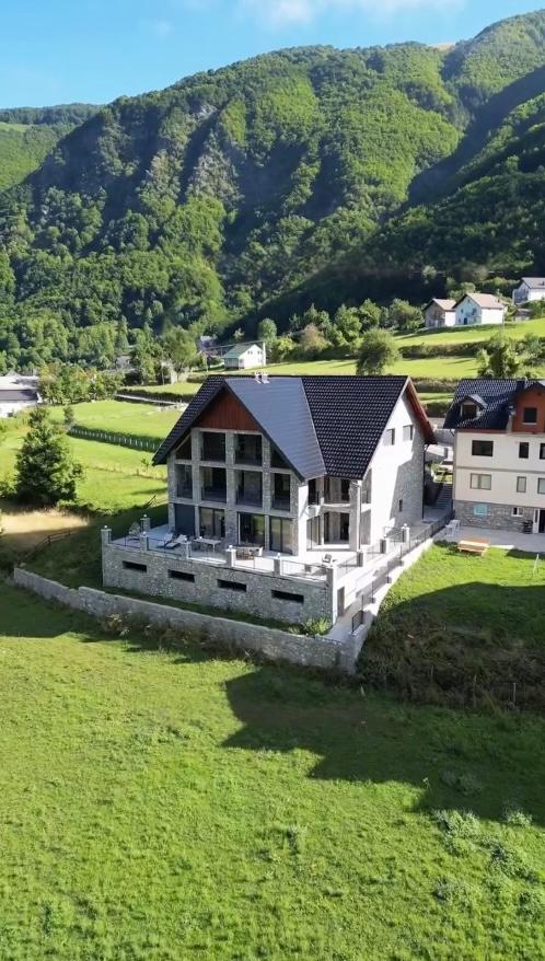 Blue Eye Villa – photo 3