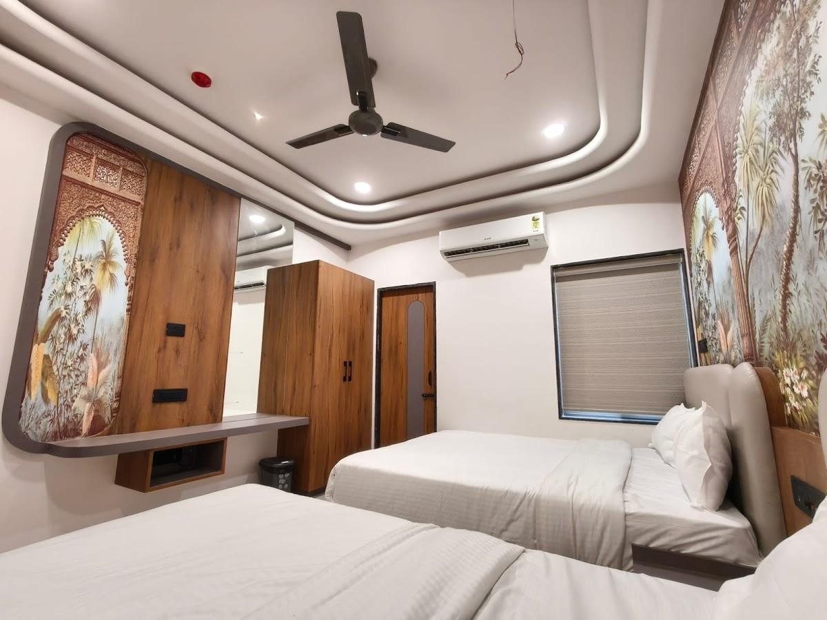 Hotel Ishant – photo 2