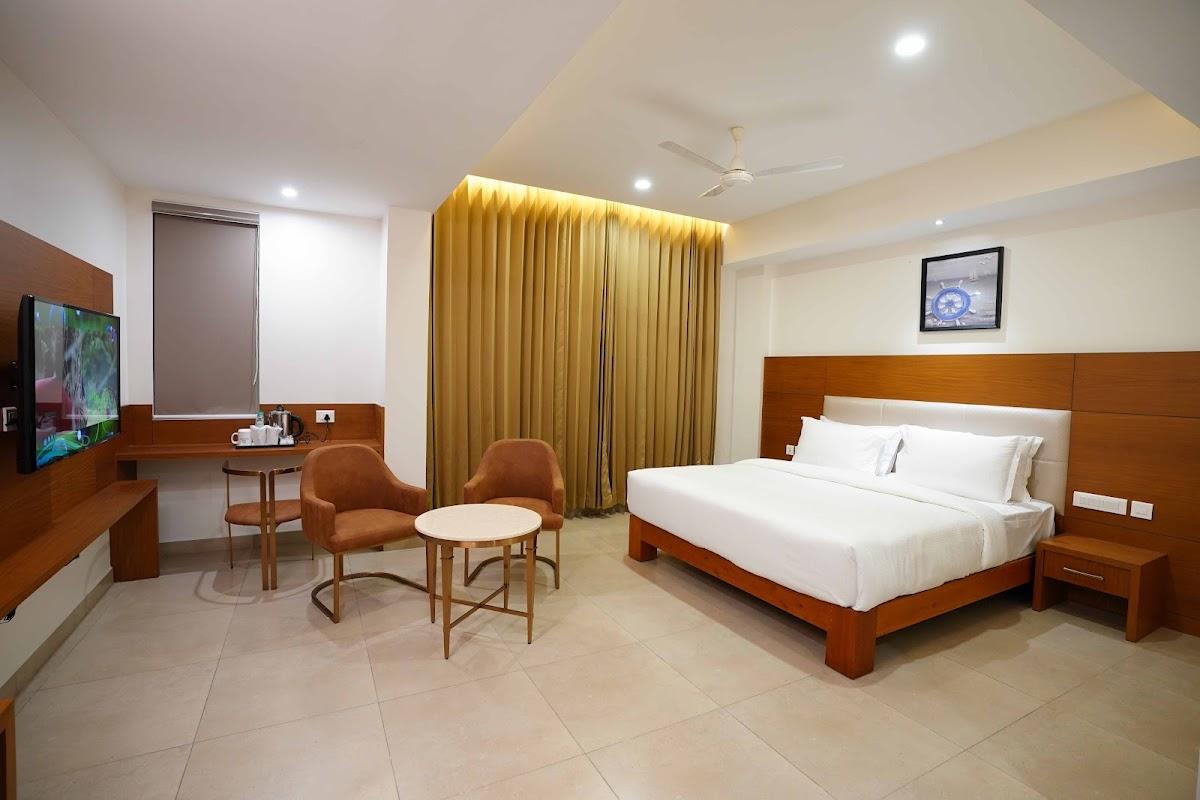Metro Empires Hotel – photo 2