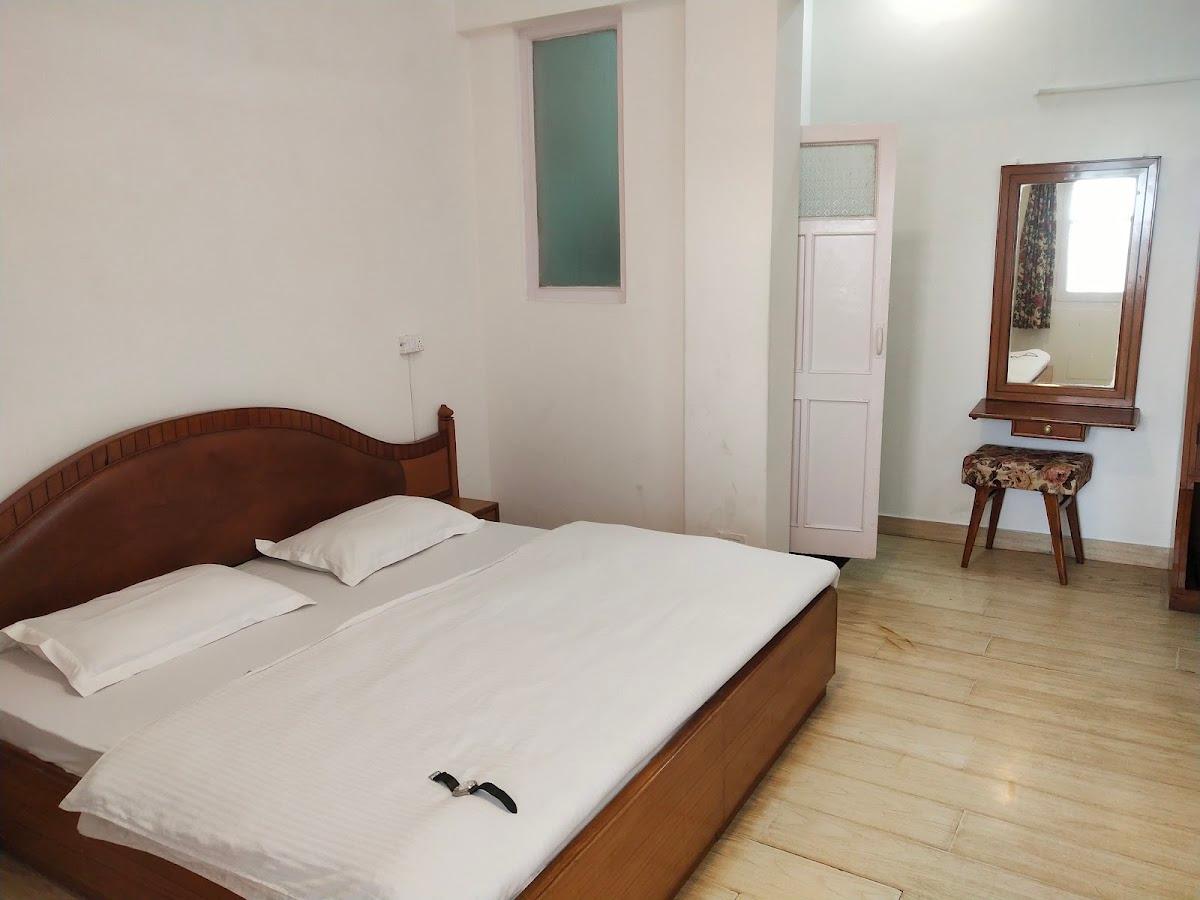 Hotel White – photo 3