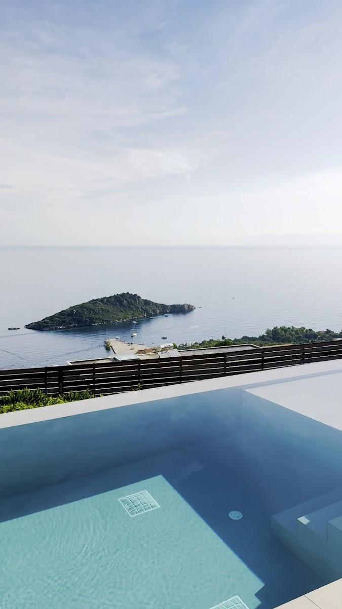 Etheria Luxury Villas & Suites – photo 2