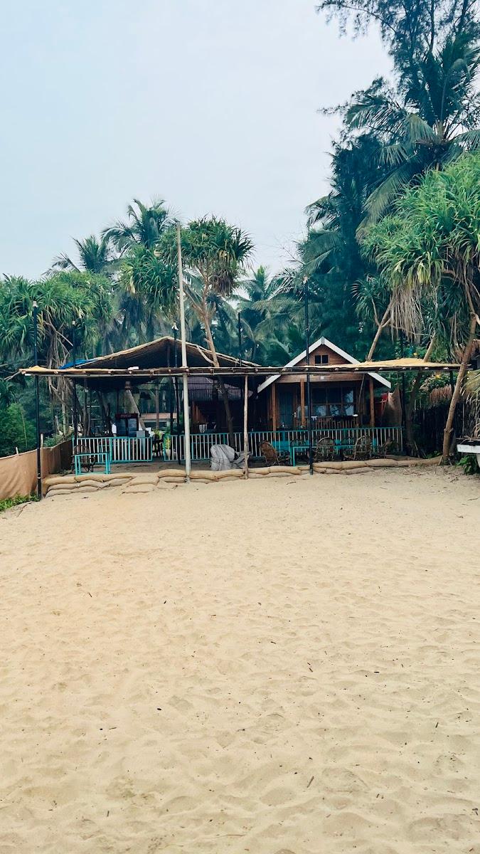 Sand tent beach resort – photo 1