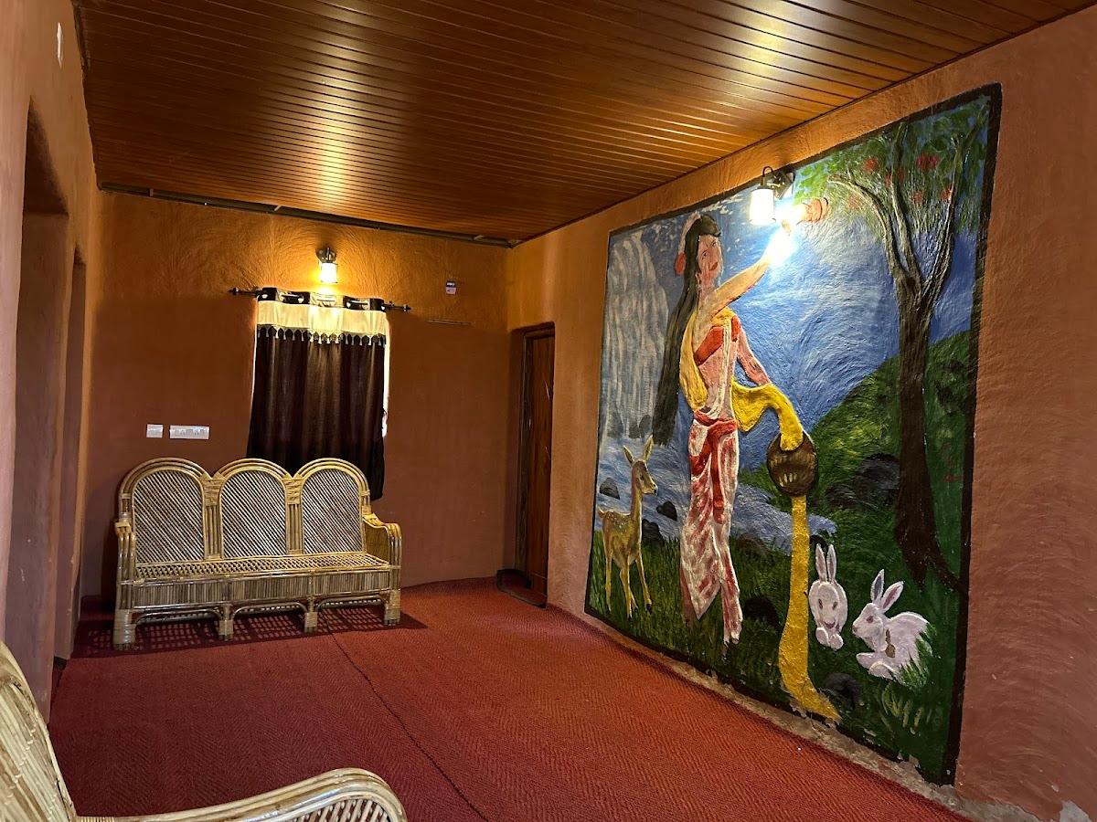 Misty Valley Mudhouse - Stay in Kanthalloor