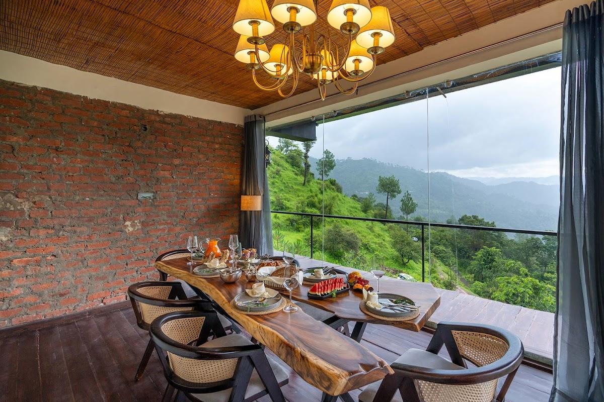 StayVista at Leopard's Creek | Luxury Villa with Private Pool in Kasauli – photo 4