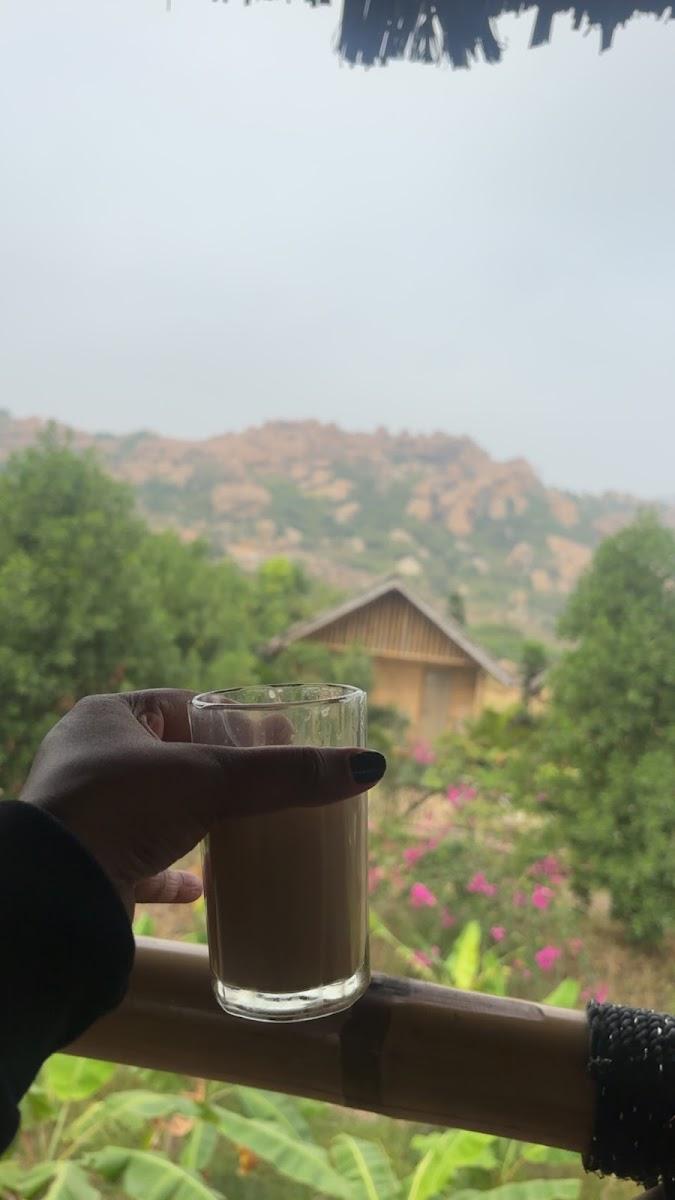 Mowgli's Cafe Hampi & Guest house – photo 4