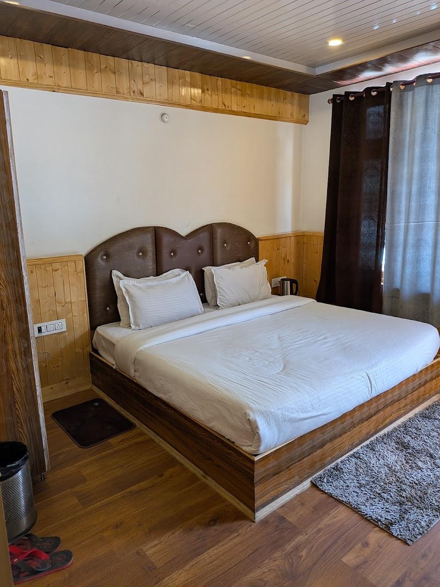 HOTEL LAKE SIDE INN – photo 2