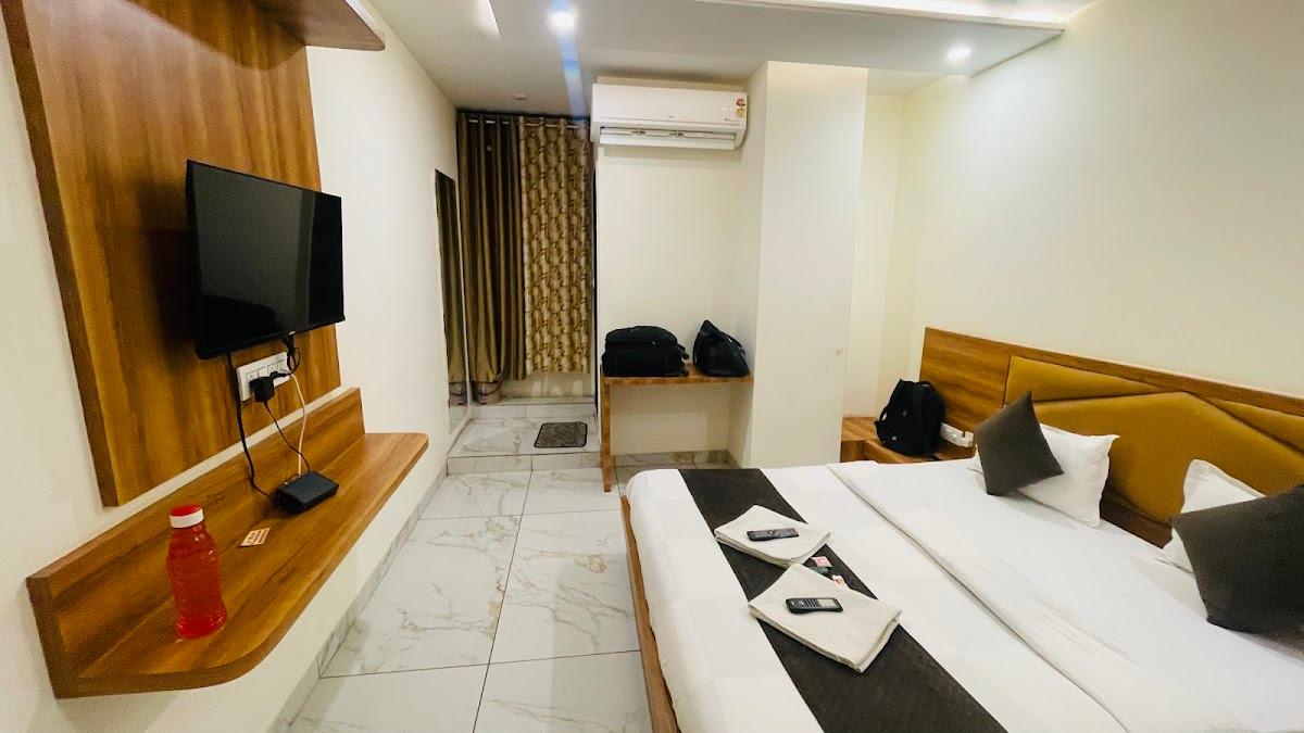 Hotel Prakasham – photo 1
