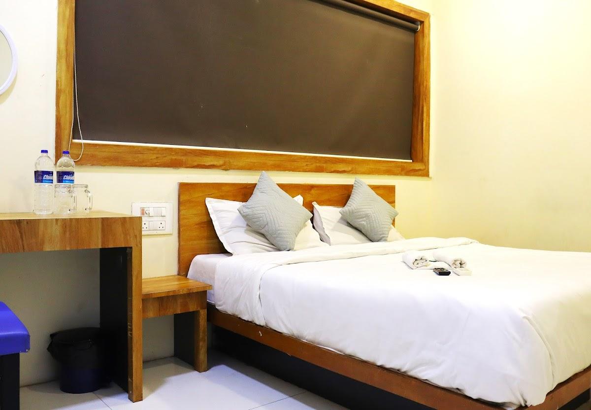 Hotel Vrindavan Residency – photo 3