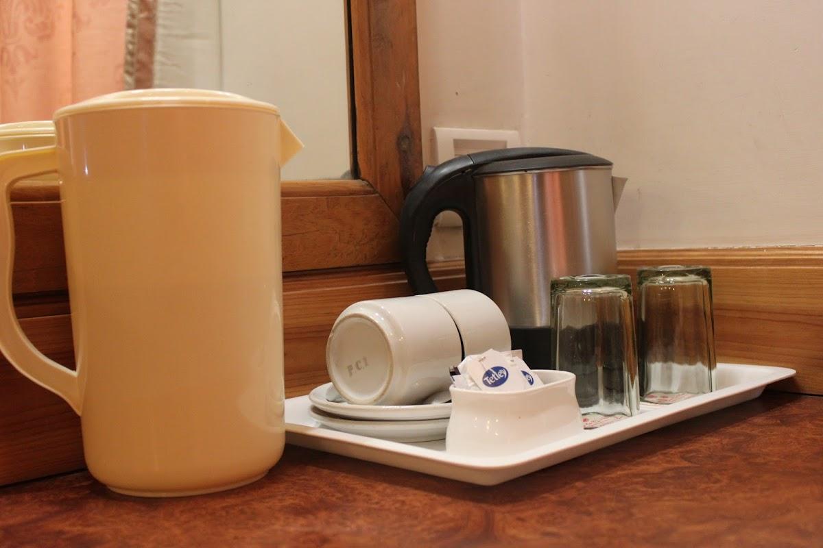 The Eee Cee Hotel – photo 4