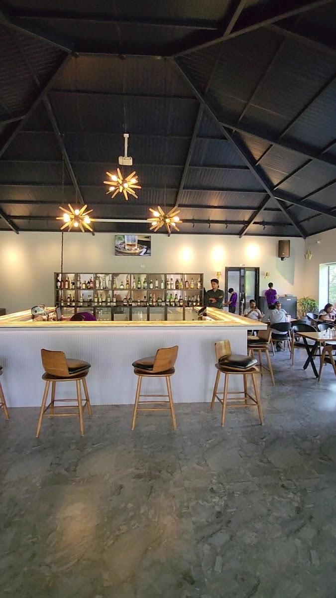 River Estates Resort, Restaurant & Spa by Vibescapes – photo 2