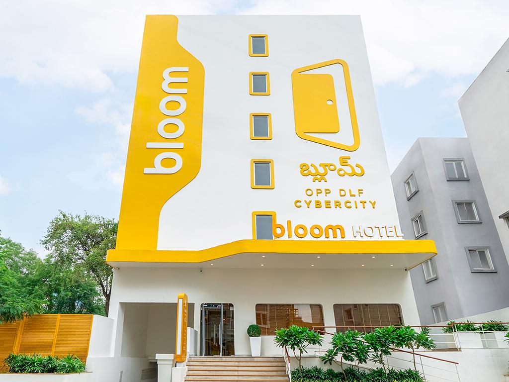 Bloom Hotel - DLF Cyber City – photo 1