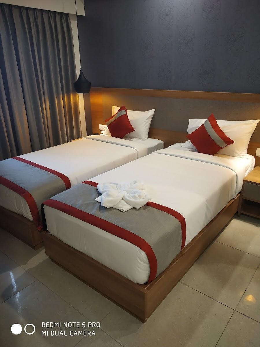 PARKWOOD SUITES KADUBEESANAHALLI – photo 2