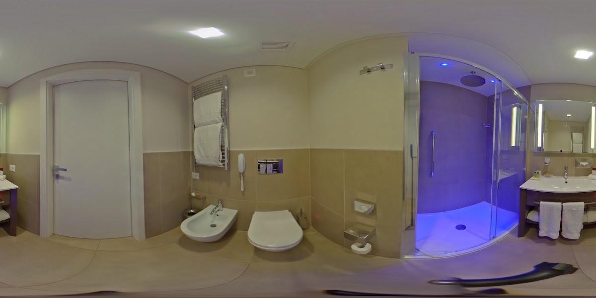 DoubleTree by Hilton Yerevan City Centre – photo 3