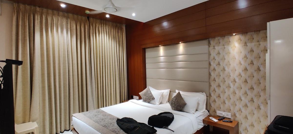 Robusta Inn Luxury Hotel – photo 2