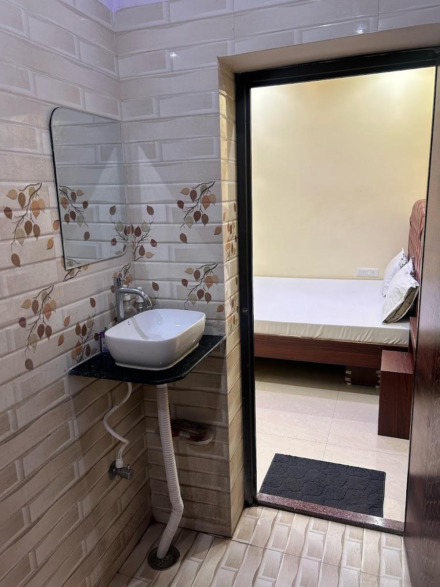 SHRI SARVAD paying guest house and ac dormitory – photo 4