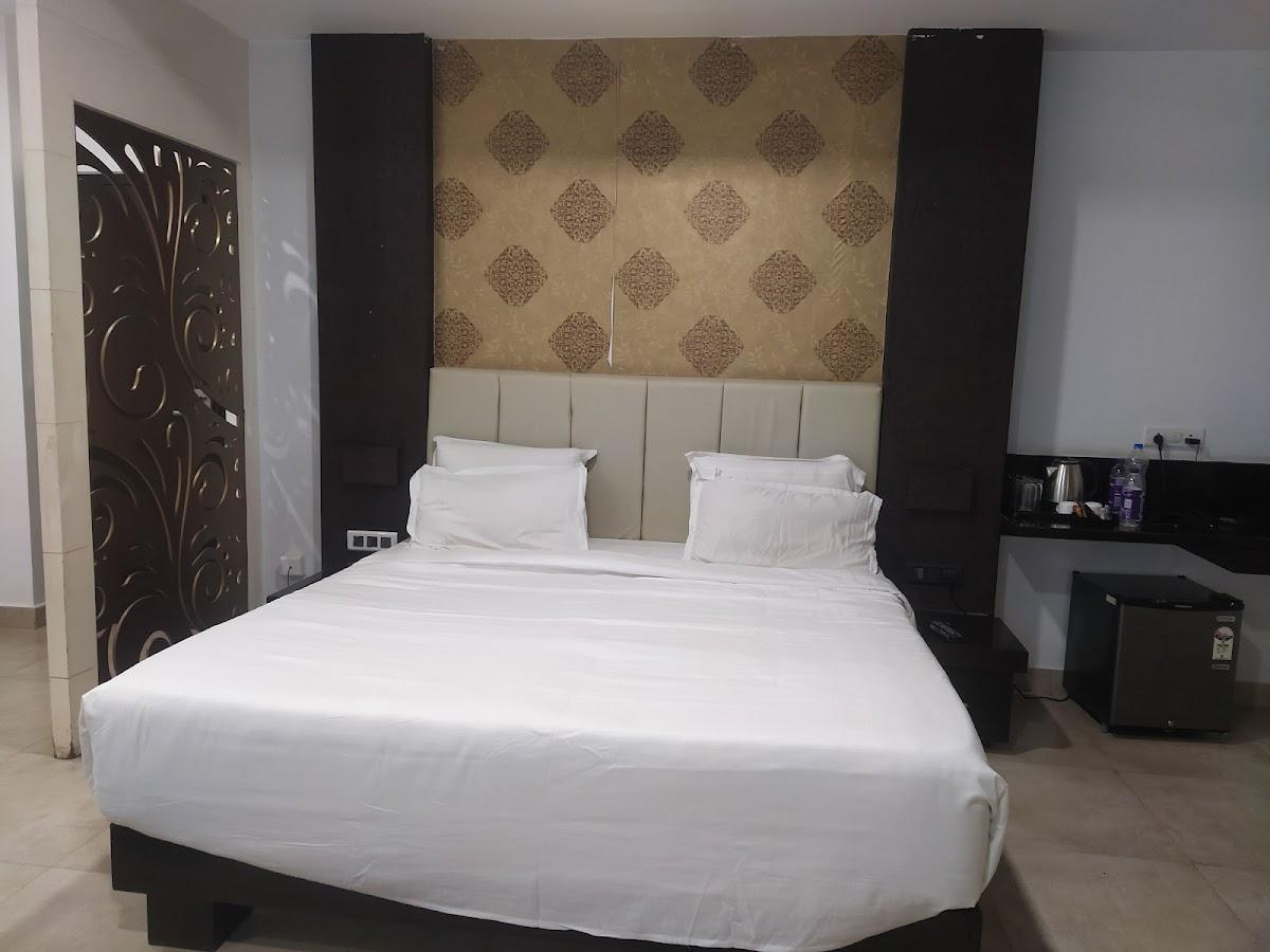 NI Ambaari Suites – photo 4