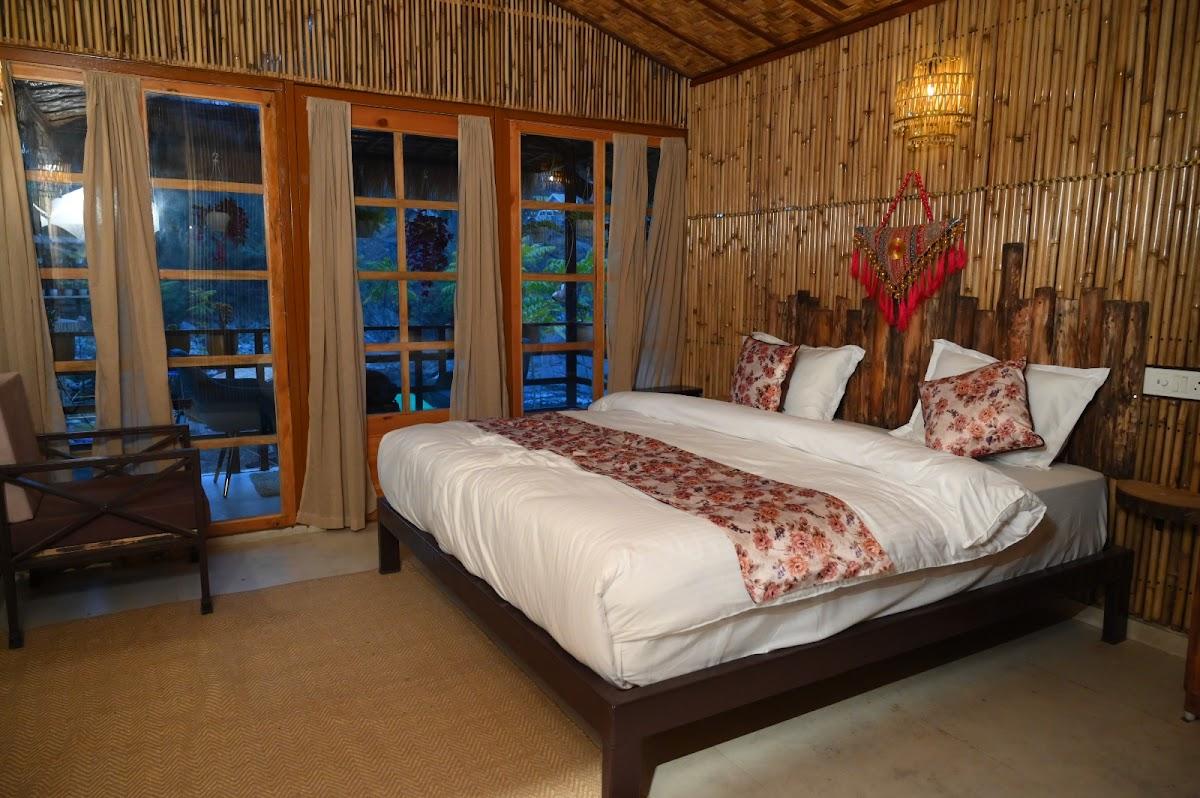 The Breeze Riverside Resort – photo 1