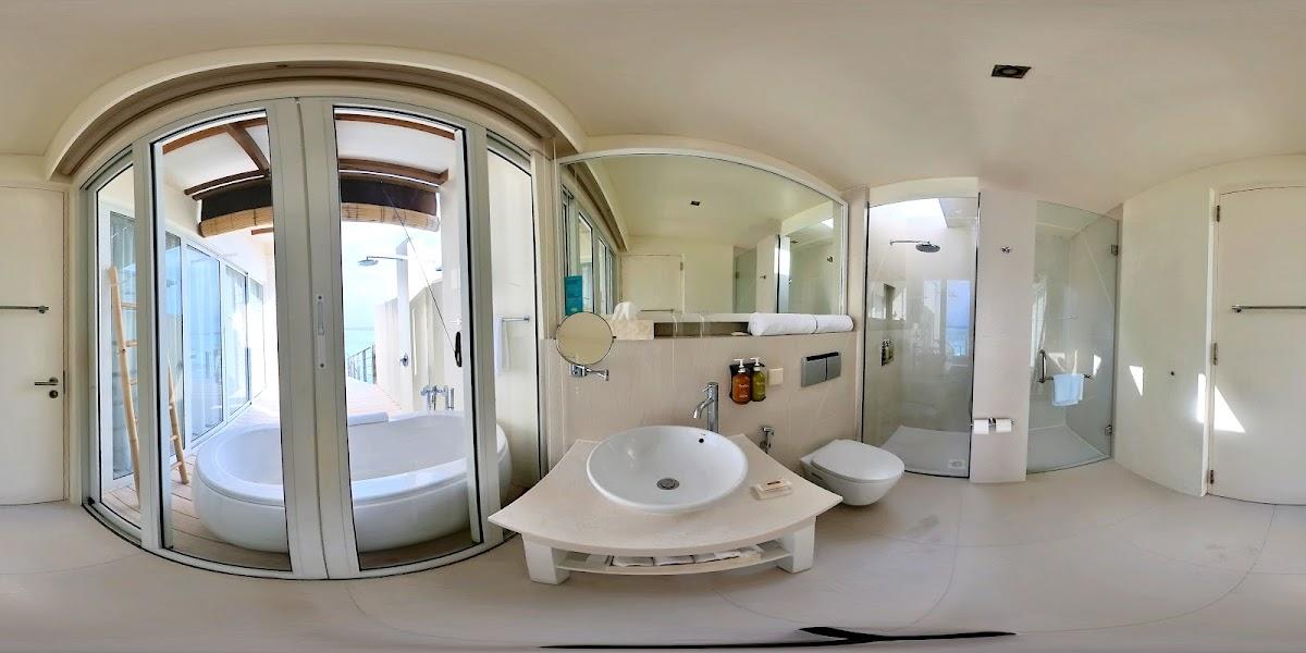 Holiday Inn Resort Kandooma Maldives by IHG – photo 2