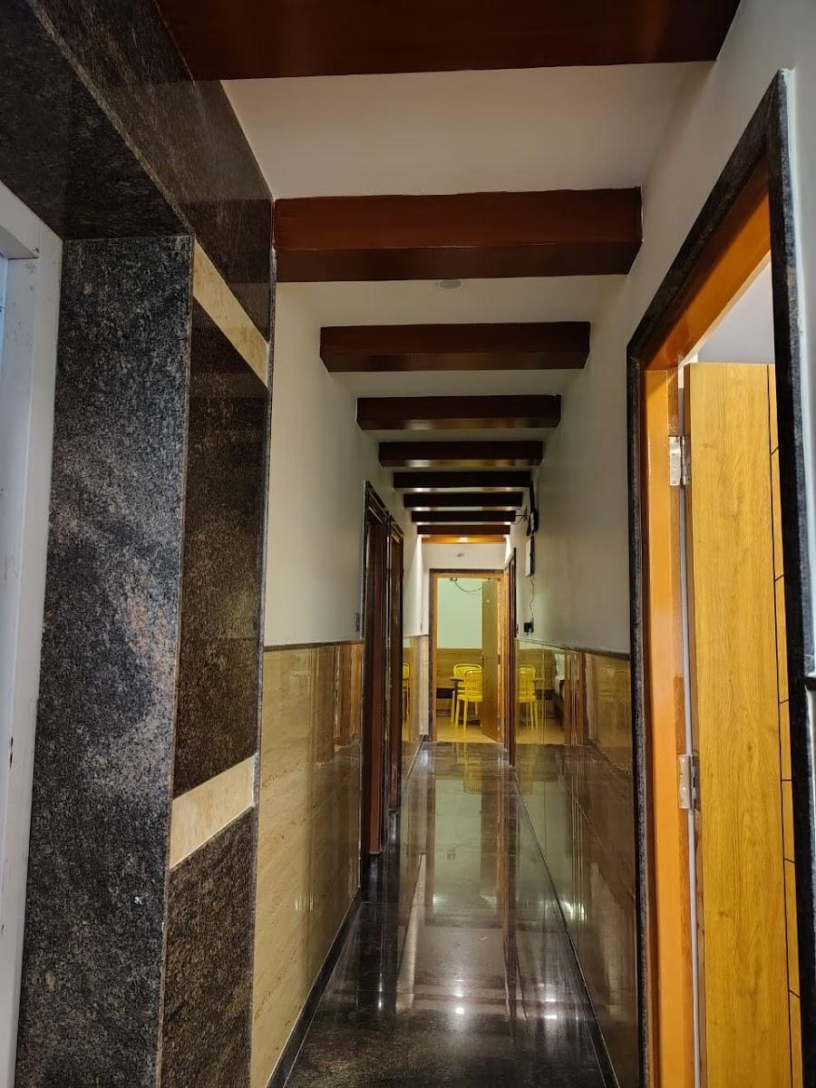 SK OAK SUITES – photo 1