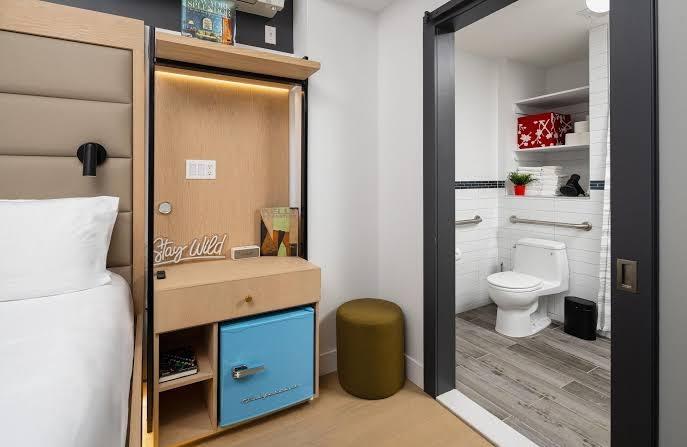 Little Charlie Hotel