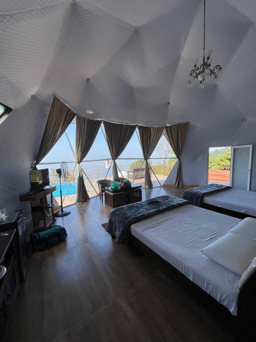 Hilltop Resort and Glamping – photo 4