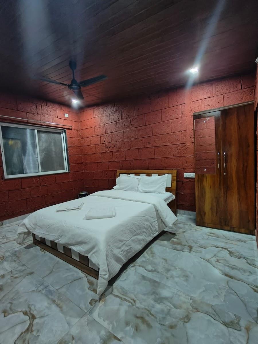 Red Brick Resort – photo 1