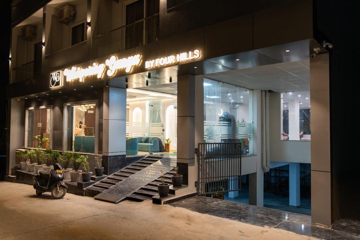 Hotel whispering ganga , D/9 cafe and restaurant – photo 2