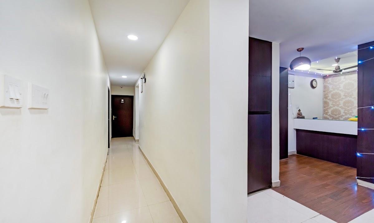Itsy Hotels Neeranand Plaza – photo 1