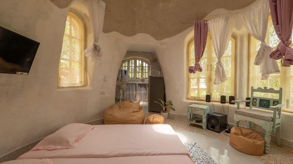 Hobbit House ,Parcem – photo 1