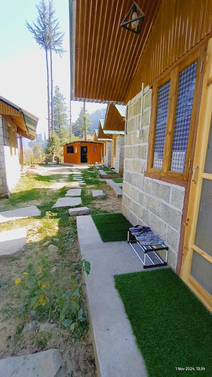 Hiideout Cottages and Camps – photo 4