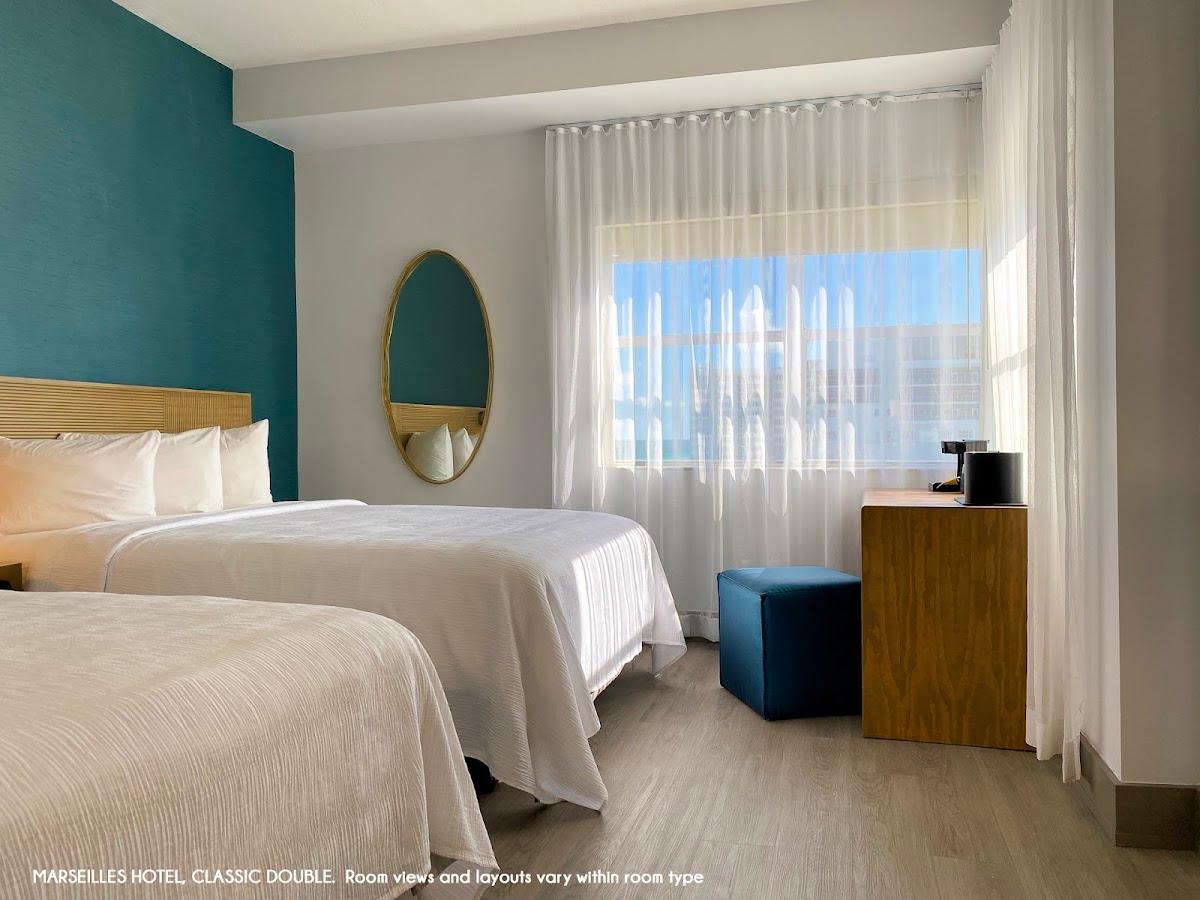 Marseilles Beachfront Hotel – photo 3