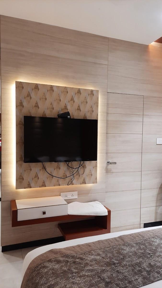Robusta Inn Luxury Hotel – photo 4