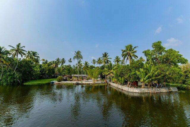 Island Lake Resort Alleppy – photo 2