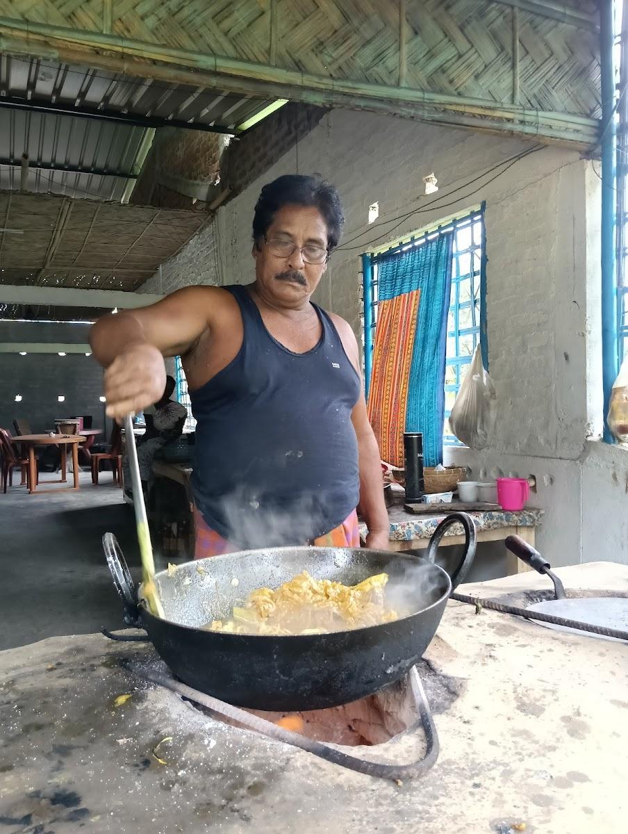 BARUAH HOTEL – photo 2