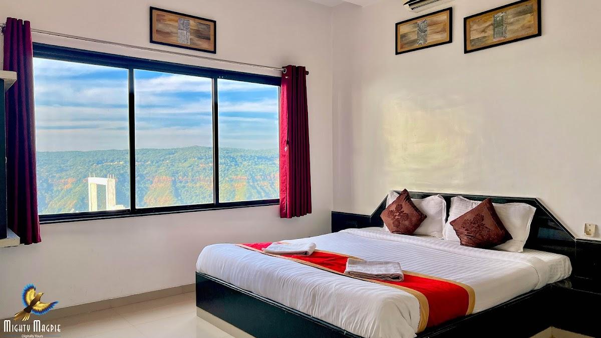 Emerald Villa – photo 2
