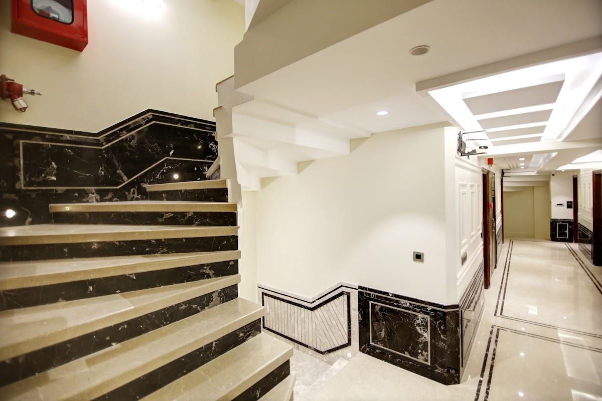 Hotel Vanson Pride – photo 1