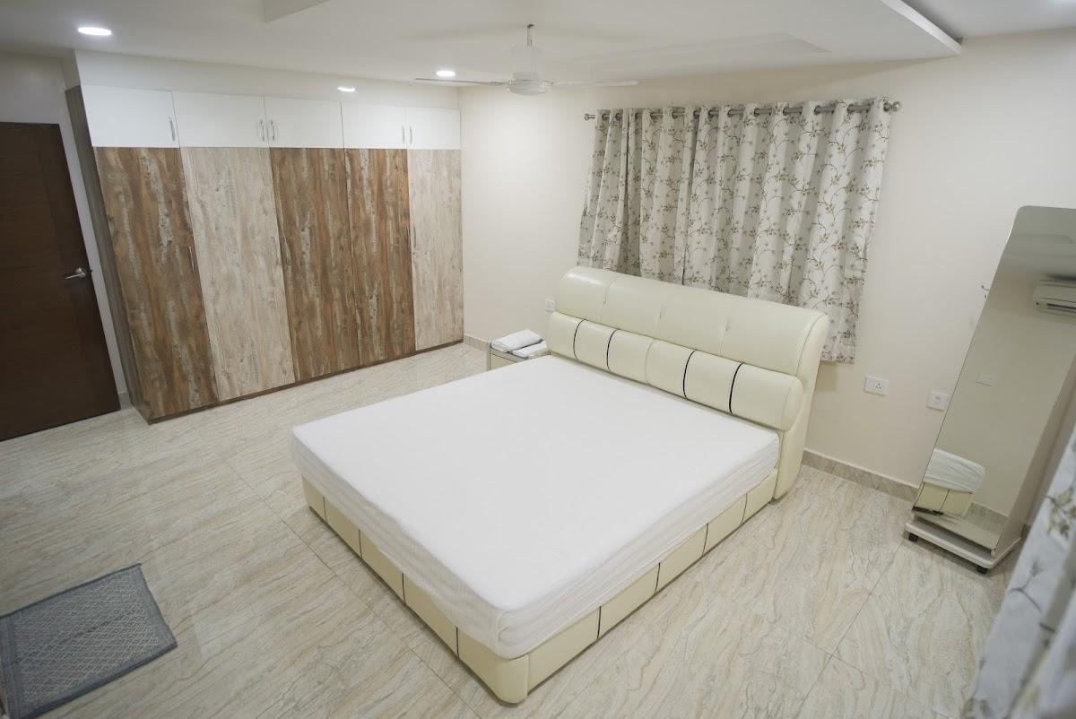 Stay Pride Service Apartments - AC Rooms (Landmark Infra Developers) – photo 2