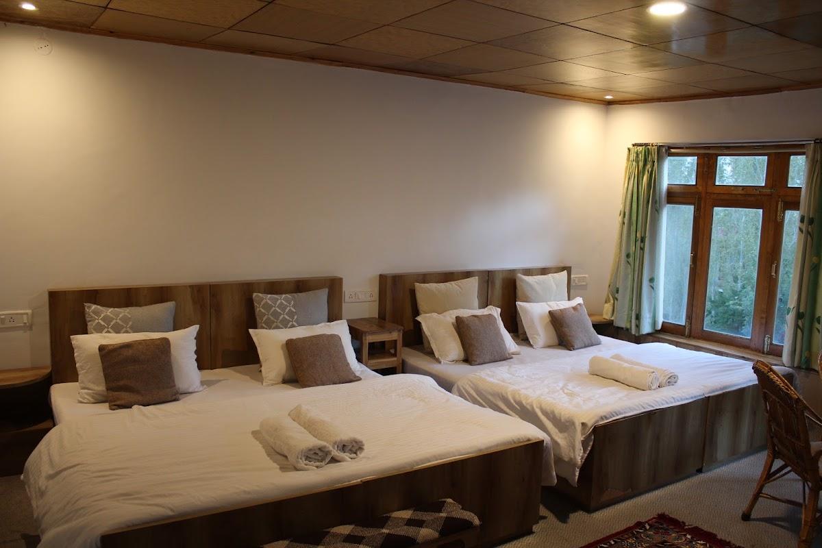 Karma Lodge Leh - Hostel in Leh • Bike Rentals • Travel Services – photo 2