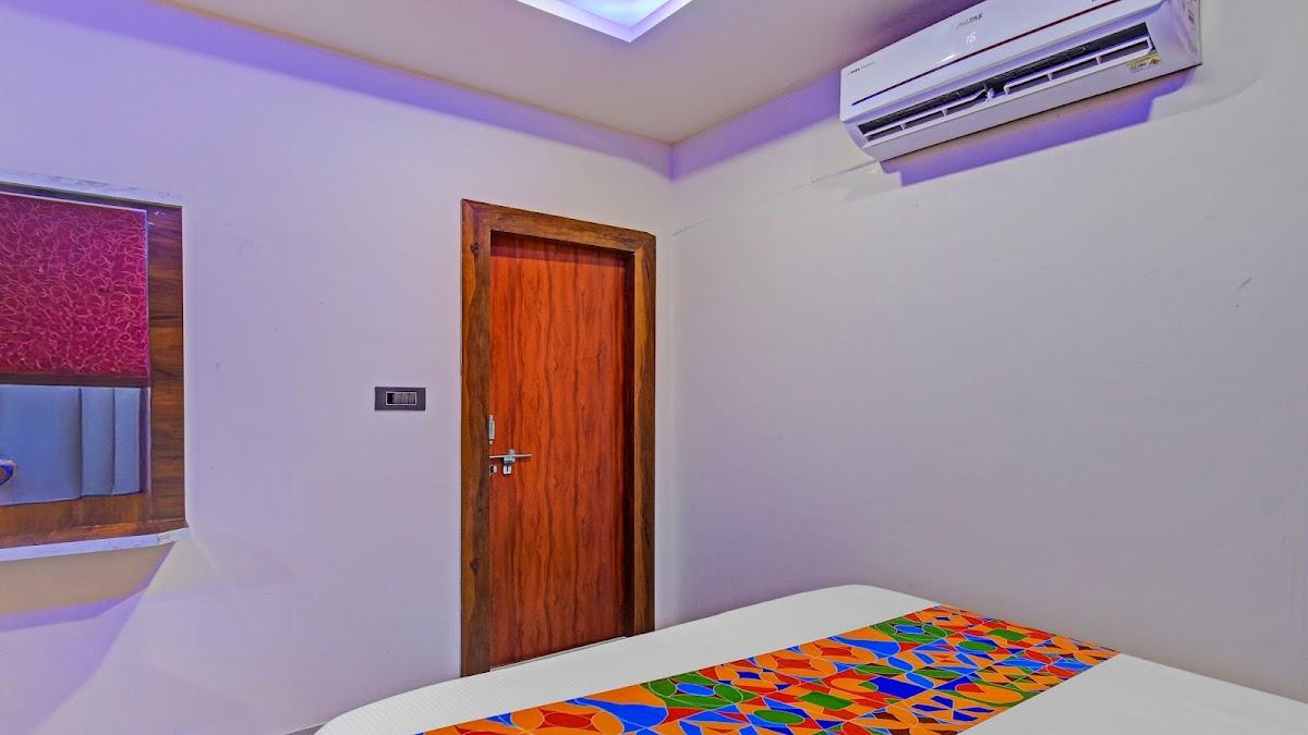FabHotel SV Grand – photo 2