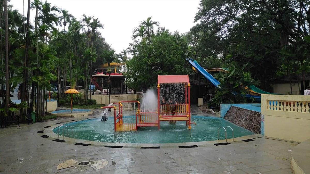 Silent Hills Resort – photo 4