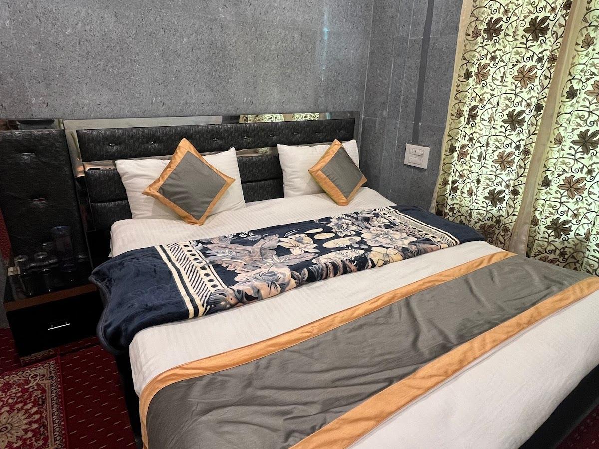 Hotel Ilhaan – photo 4